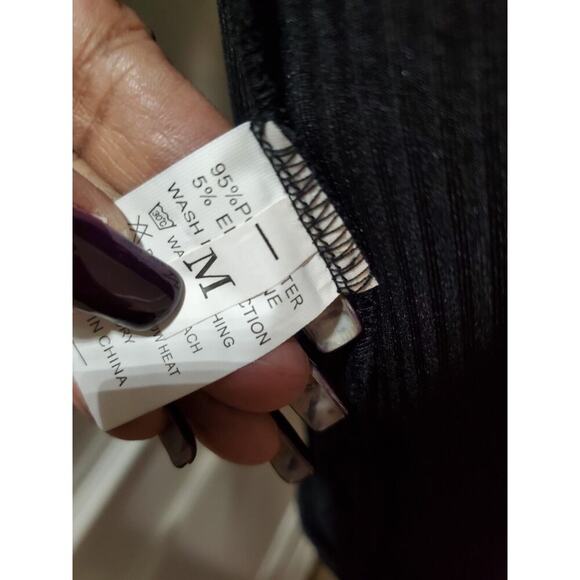 Black Solid Women's Polyester Casual Top & Skirt 2 Piece Romper Set Size Medium - Picture 6 of 9